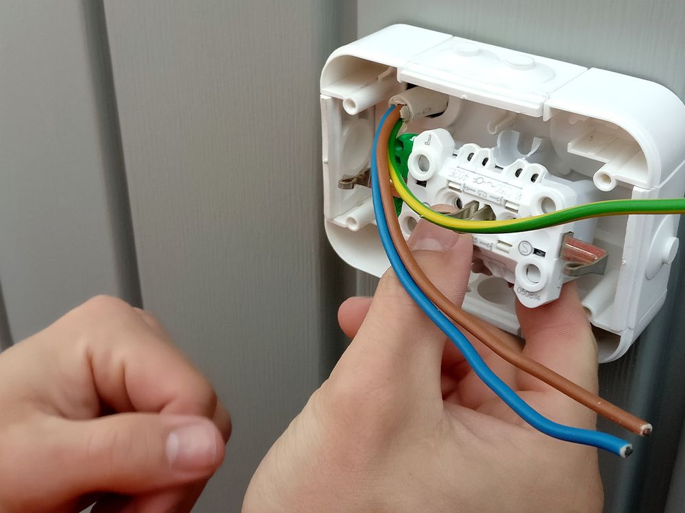 Wiring a new socket